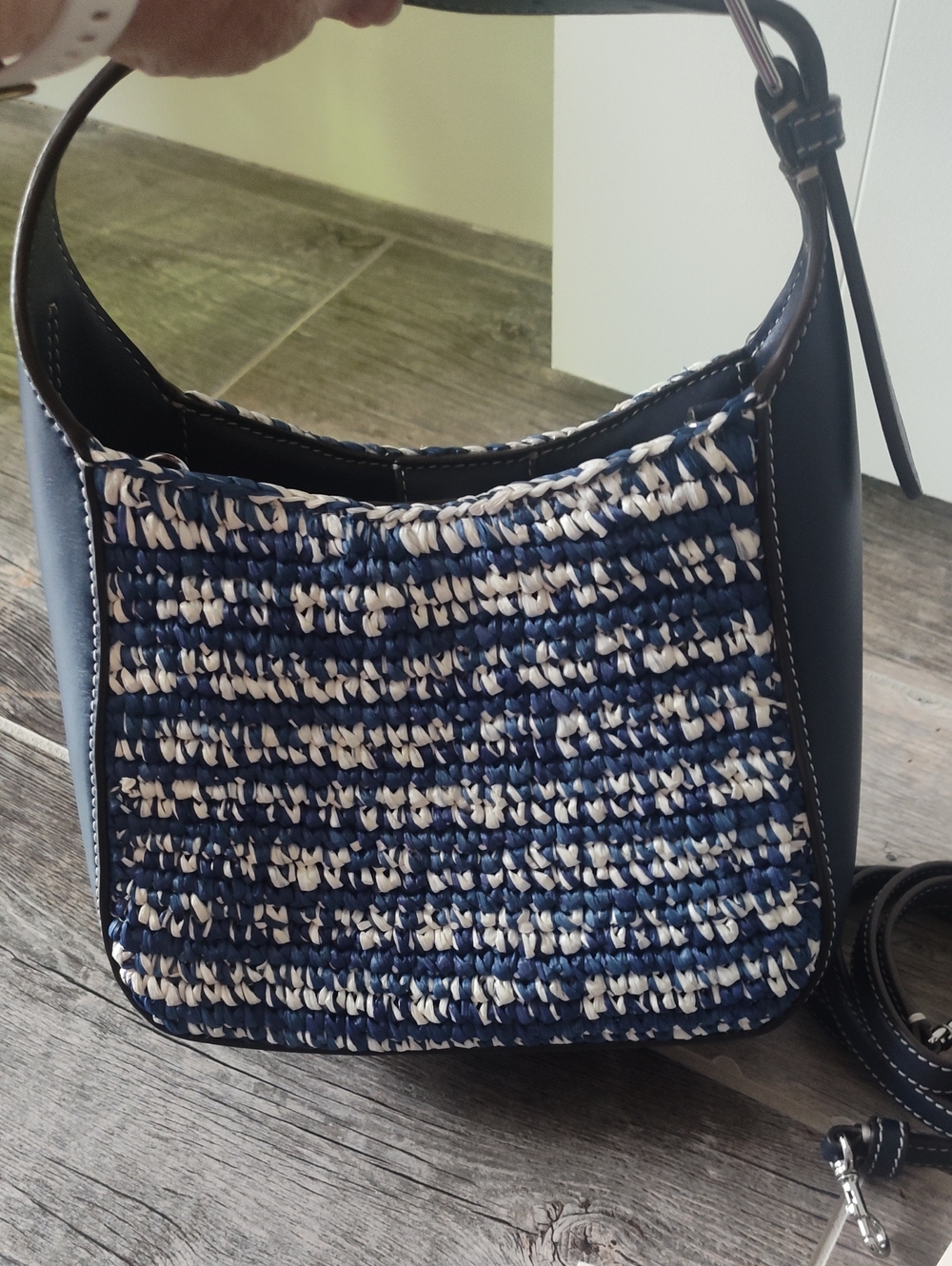 Tory Burch Navy and Off White Woven Shoulder Hobo - Picture 6 of 10